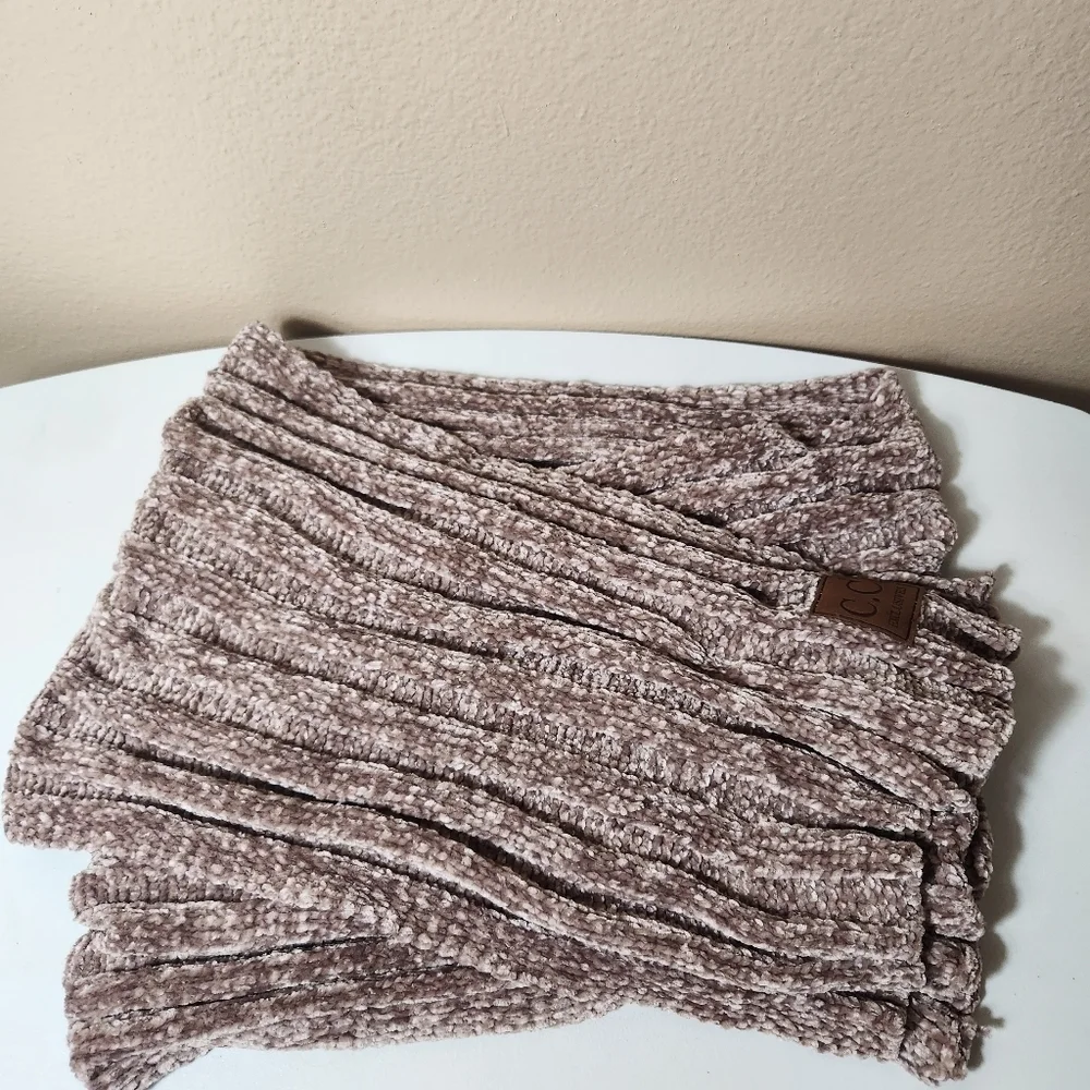 C.C Solid Light Brown/Tan Ribbed Chenille Scarf-Size 78x17
